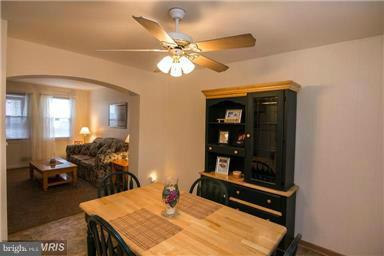 6941 Belclare Road Baltimore, MD 21222 - Photo 8 of 20 Dining Room