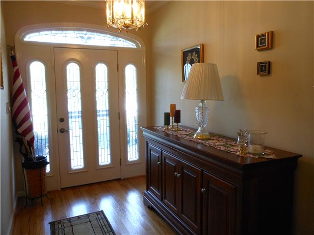 489 Pond Apple Road Clarksville, TN 37043 - Photo 8 of 17 Large Entry Area.