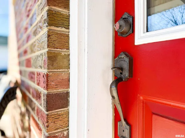 $249,000 | 523 North Main Street, Morton, IL 61550