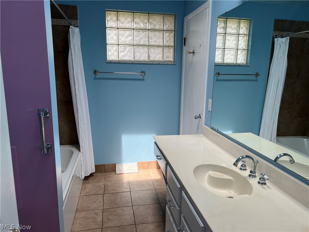 14674 Sheldon Road Brook Park, OH 44142 - Photo 5 of 23 Gallery Image 5