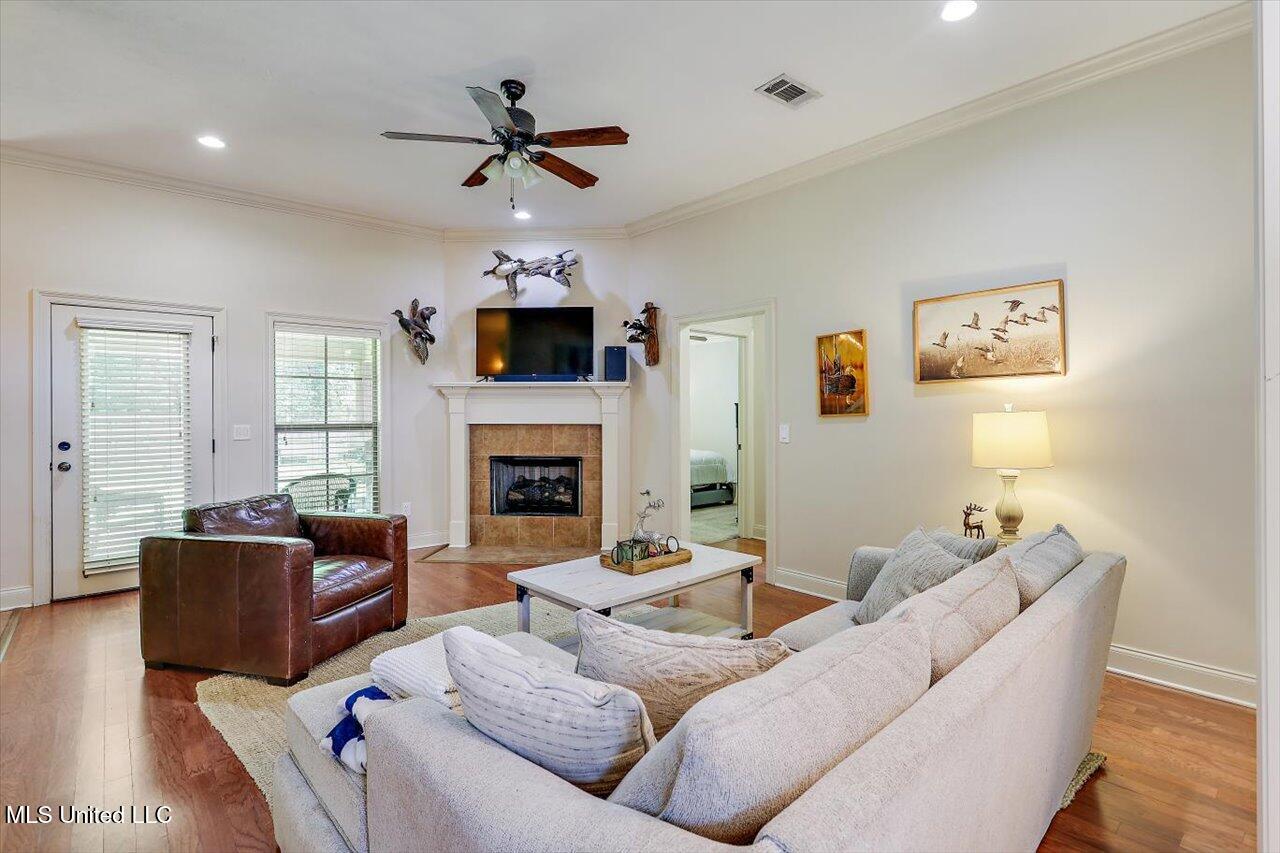 120 Greenfield Ridge Drive Brandon, MS 39042 - Photo 4 of 26 05-120 Greenfield Ridge Dr