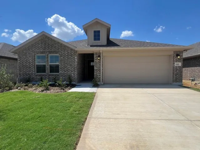 $2,200 | 5505 Candlewood Drive, Denton, TX 76207