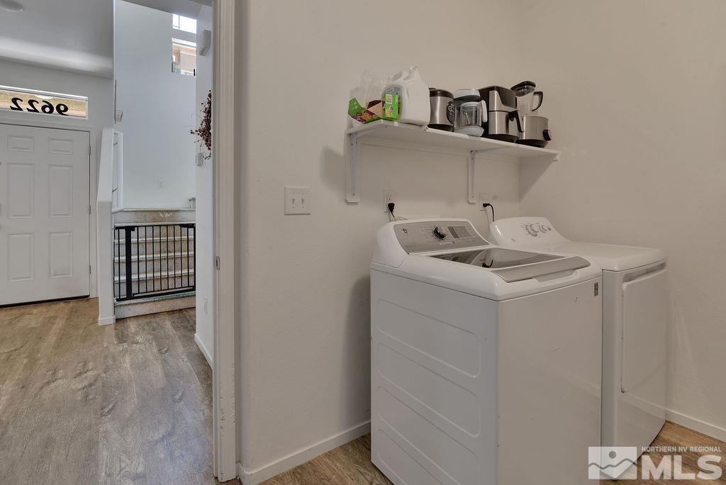9622 Windjammer Way Reno, NV 89506 - Photo 23 of 29 a utility room with sink dryer and washer