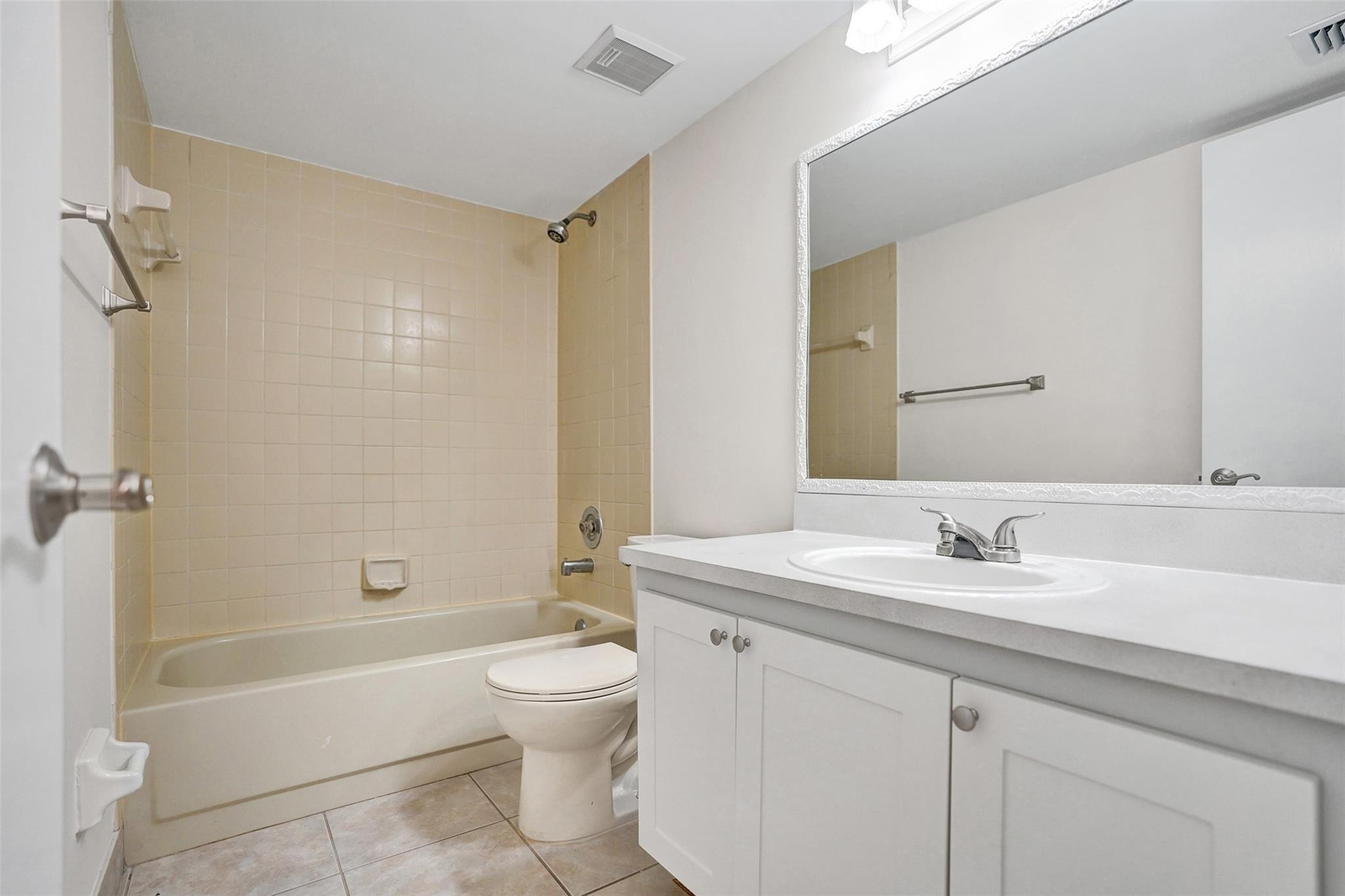 820 Lavers Circle, Unit G105 Delray Beach, FL 33444 - Photo 25 of 45 Photo 25
