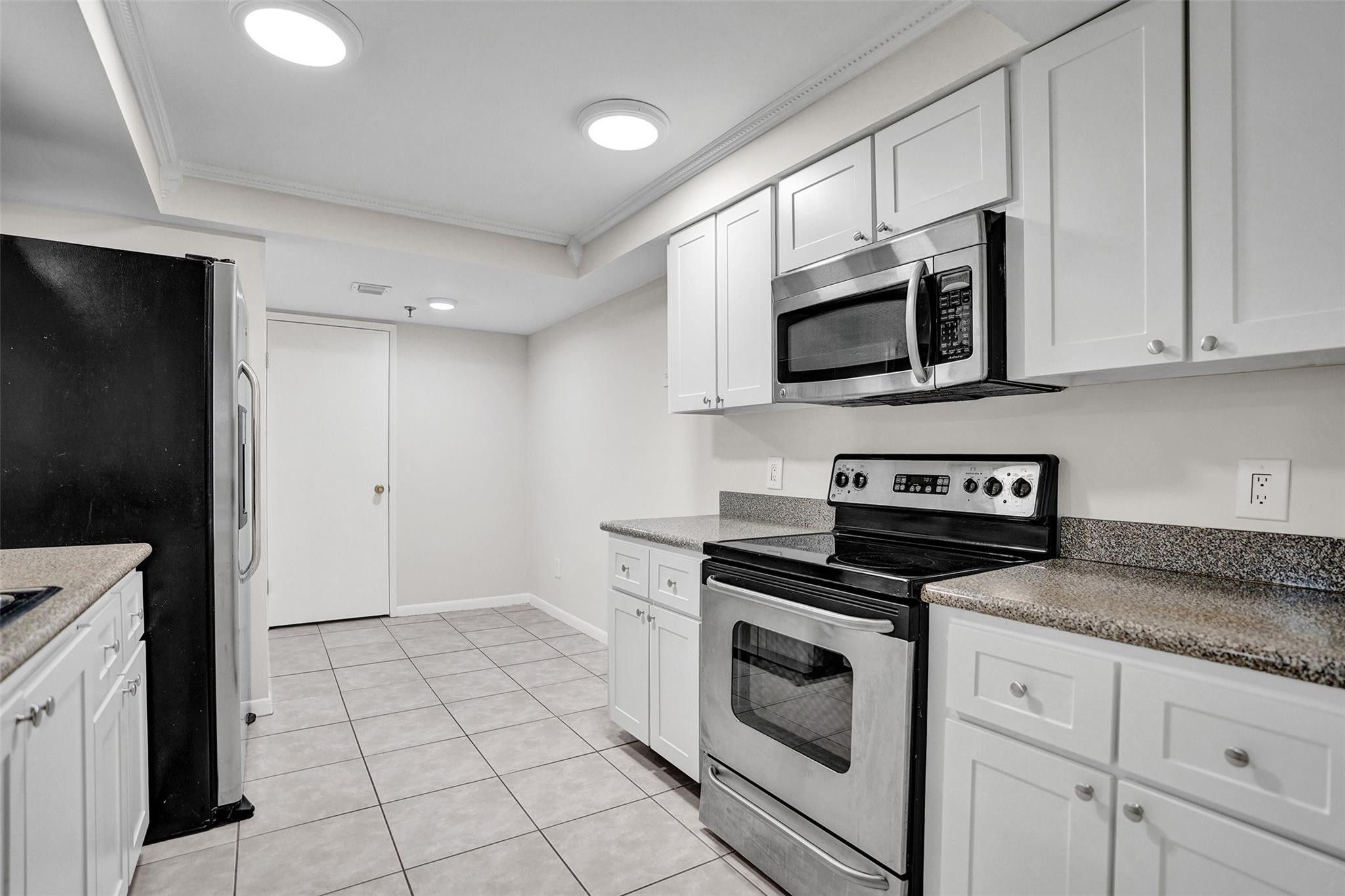 820 Lavers Circle, Unit G105 Delray Beach, FL 33444 - Photo 10 of 45 Photo 10