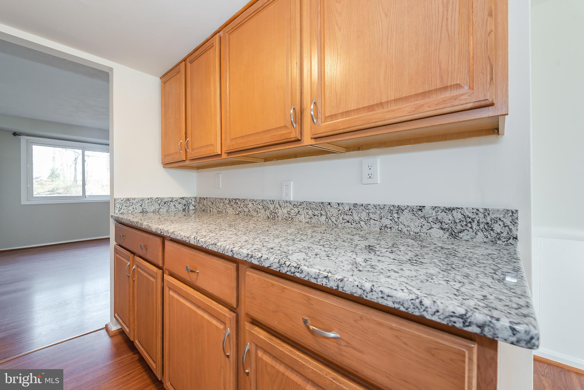 9457 Merryrest Road Columbia, MD 21045 - Photo 11 of 29 Kitchen