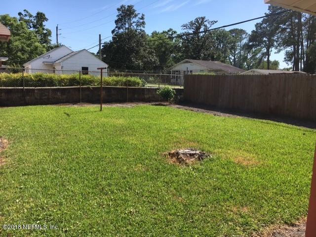 2158 Traymore Road Jacksonville, FL 32207 - Photo 8 of 17 8