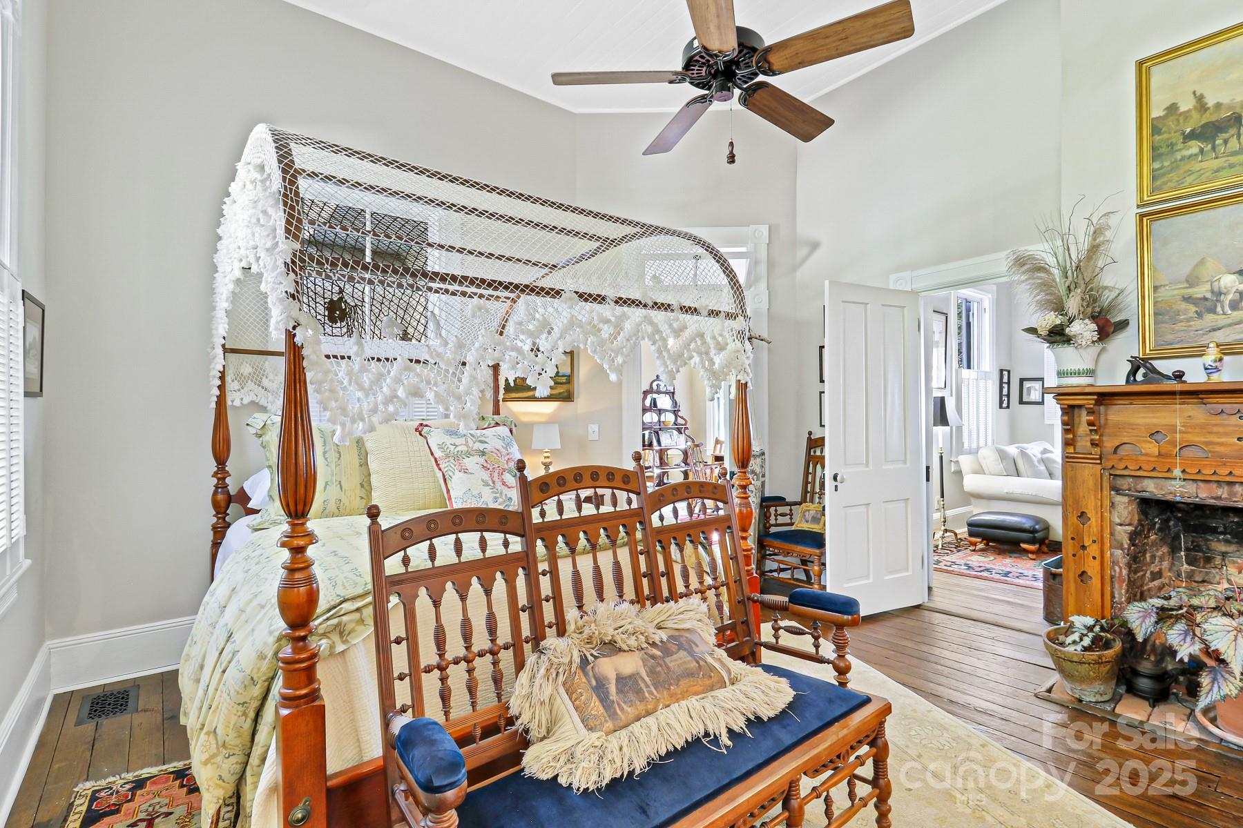 131 Pritchard Street Bluffton, SC 29910 - Photo 23 of 47 a view of a livingroom with furniture and a ceiling fan