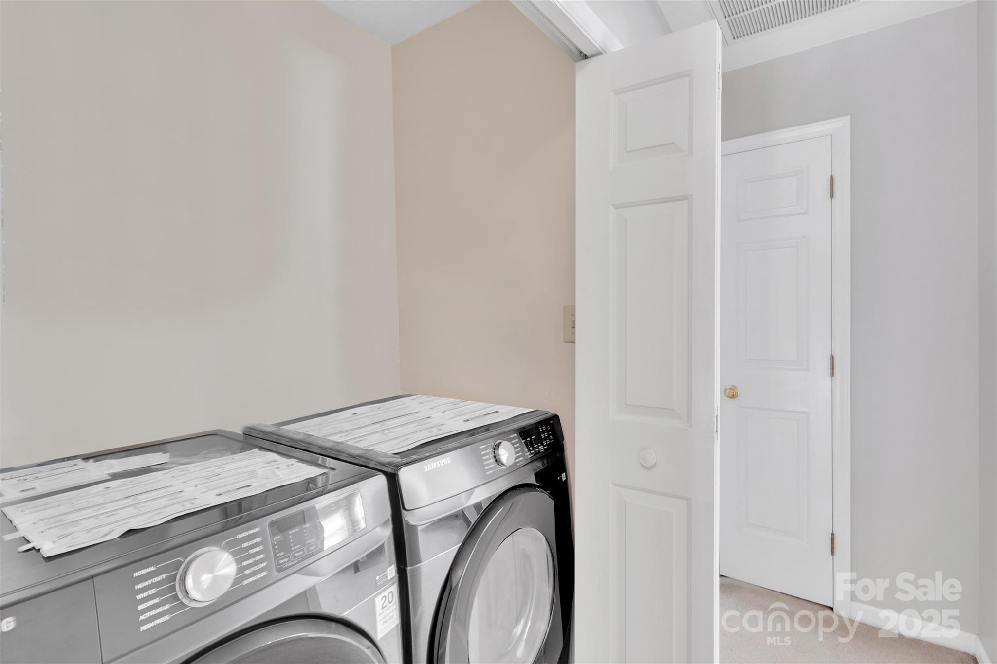 2518 Pimpernel Road Charlotte, NC 28213 - Photo 16 of 22 a utility room with dryer and washer