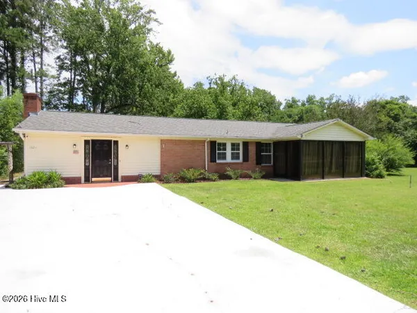 $439,000 | 9424 Highway 210, Rocky Point, NC 28457