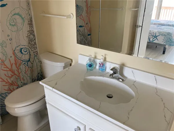 $224,900 | 4000 Surfside Boulevard, Unit 805, Corpus Christi, TX 78402