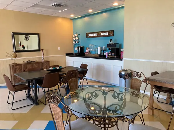 $224,900 | 4000 Surfside Boulevard, Unit 805, Corpus Christi, TX 78402