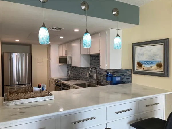 $224,900 | 4000 Surfside Boulevard, Unit 805, Corpus Christi, TX 78402