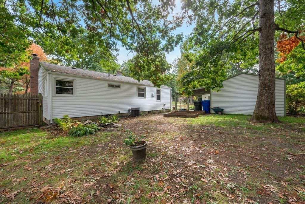 120 Tioga Street Springfield, MA 01128 - Photo 25 of 31