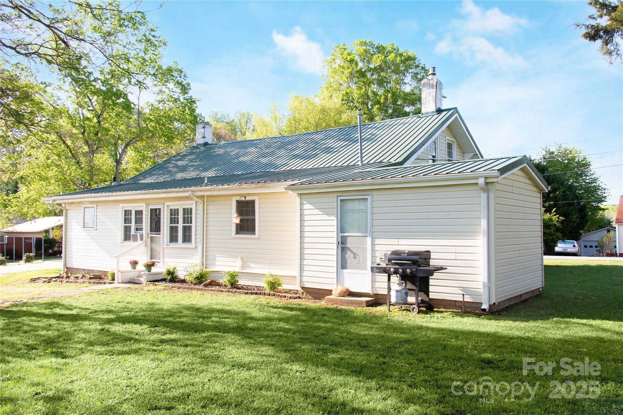 277 Spring Street Mocksville, NC 27028 - Photo 8 of 23 Gallery Image 8