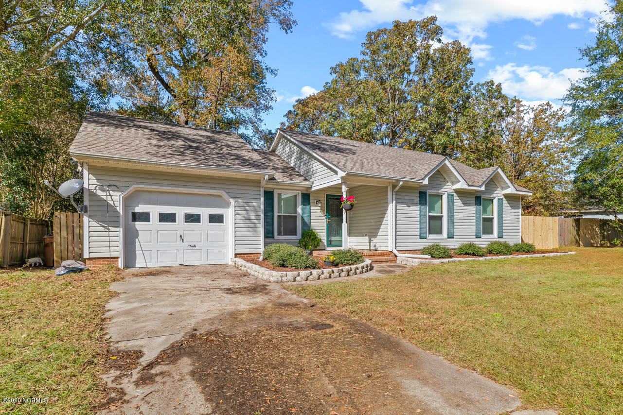 179 Raintree Circle Jacksonville, NC 28540 - Photo 3 of 27 3