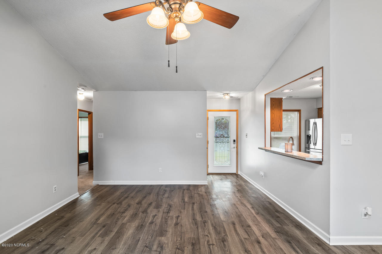 179 Raintree Circle Jacksonville, NC 28540 - Photo 5 of 27 5