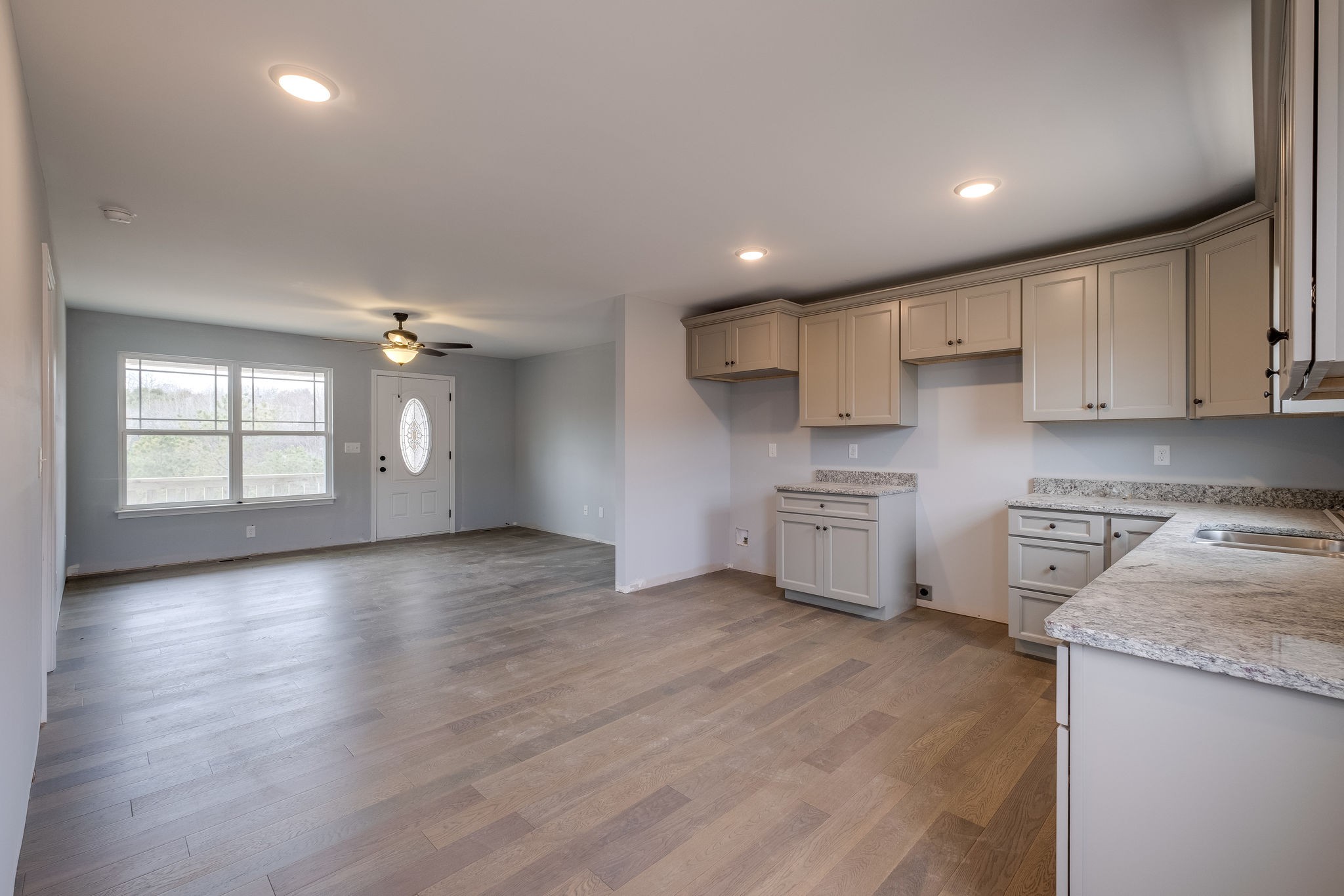 566 Matlock Road Charlotte, TN 37036 - Photo 7 of 25 Gallery Image 7
