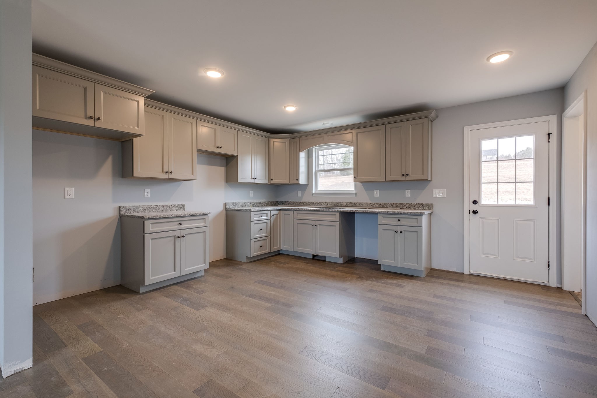 566 Matlock Road Charlotte, TN 37036 - Photo 8 of 25 Gallery Image 8
