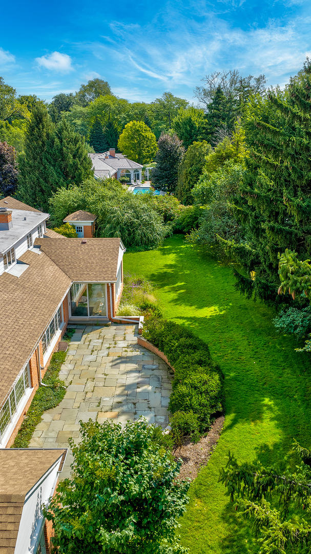 64 Locust Road Winnetka, IL 60093 - Photo 40 of 50 Gallery Image 40