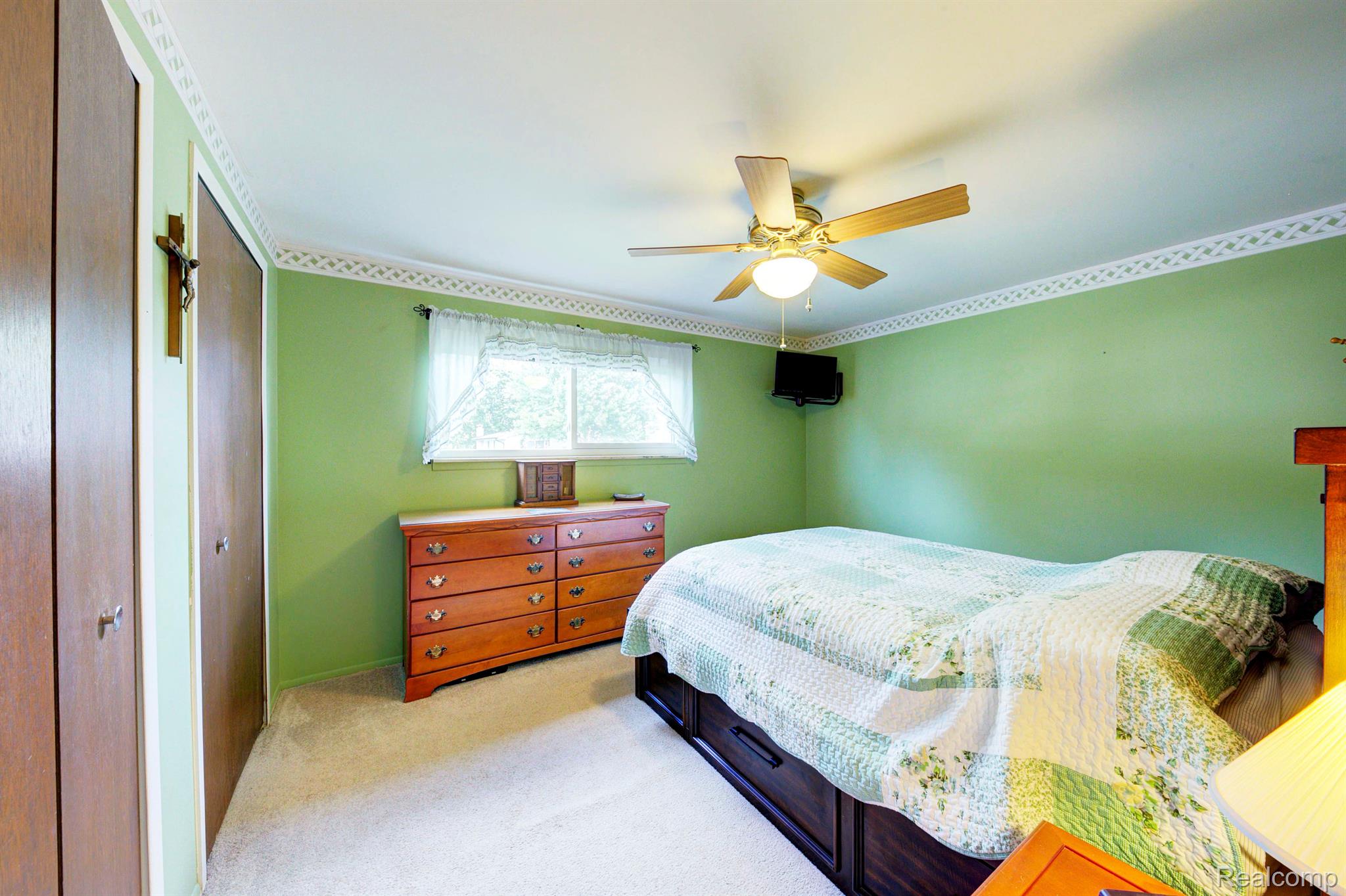 43639 Arlington Road Canton, MI 48187 - Photo 27 of 41 Gallery Image 27