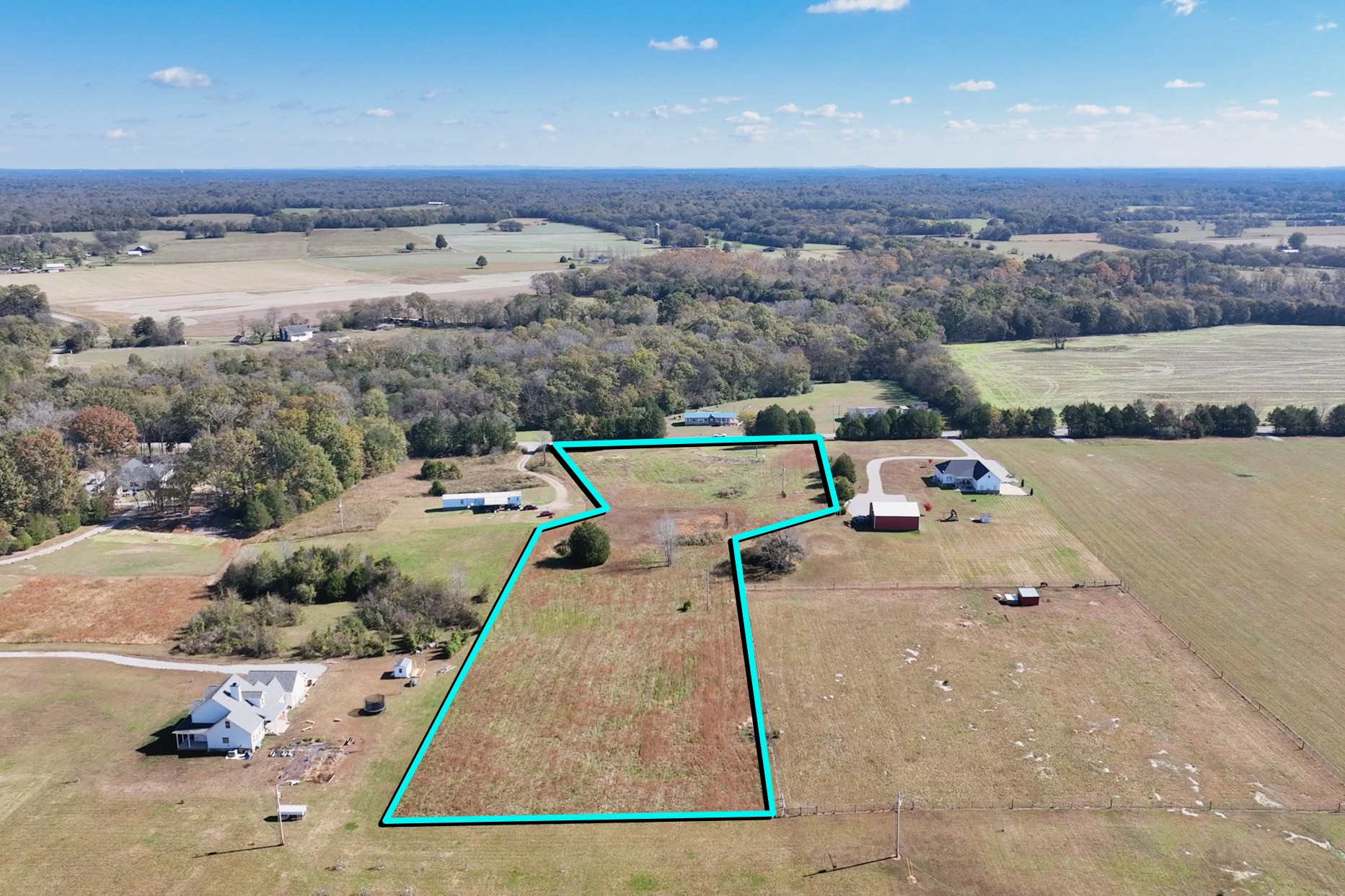 3520 Arthur Sampson Road Columbia, TN 38401 - Photo 4 of 17 an aerial view of a house with a yard