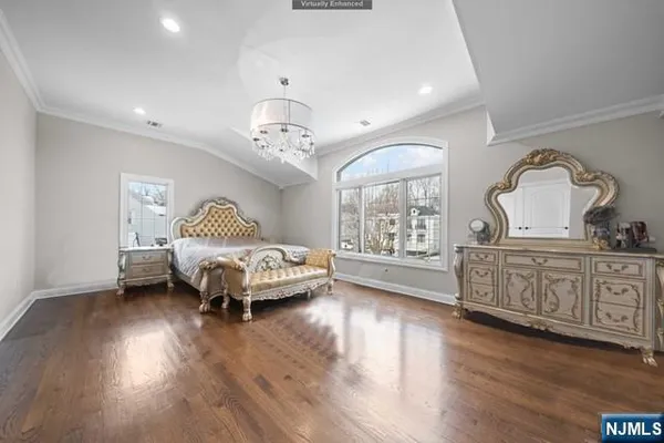 $1,999,995 | 160 Lawrence Drive, Paramus, NJ 07652