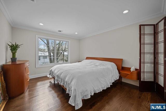 160 Lawrence Drive Paramus, NJ 07652 - Photo 29 of 49
