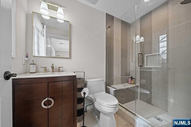 160 Lawrence Drive Paramus, NJ 07652 - Photo 34 of 49