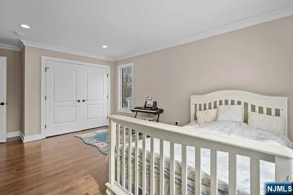 $1,999,995 | 160 Lawrence Drive, Paramus, NJ 07652