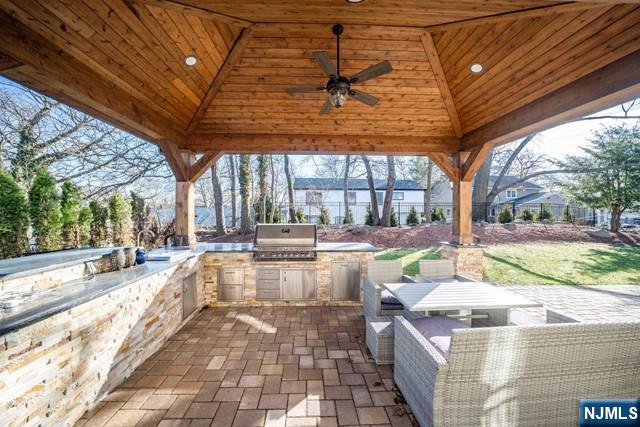 160 Lawrence Drive Paramus, NJ 07652 - Photo 44 of 49
