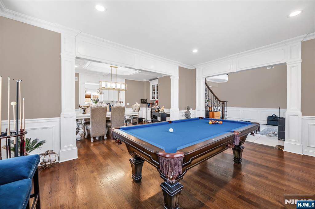 160 Lawrence Drive Paramus, NJ 07652 - Photo 6 of 49