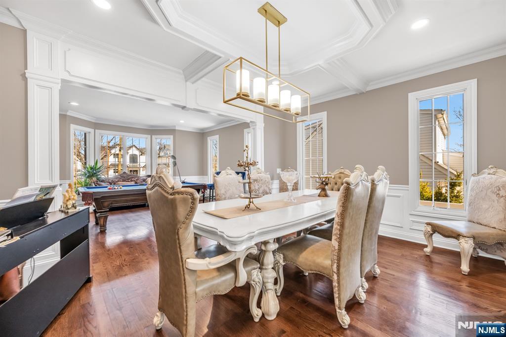 160 Lawrence Drive Paramus, NJ 07652 - Photo 7 of 49