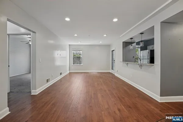 $425,000 | 3108 Schindler Lane, Wayne, NJ 07470