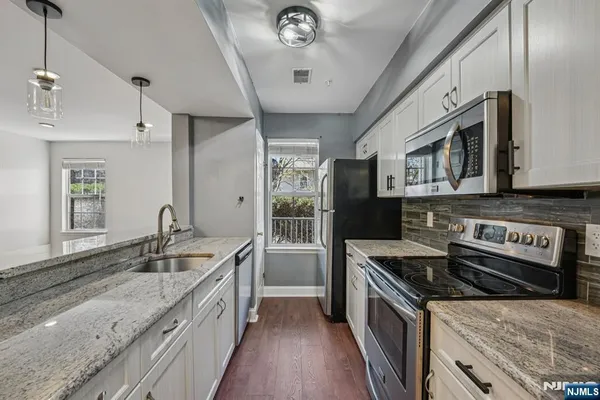 $425,000 | 3108 Schindler Lane, Wayne, NJ 07470