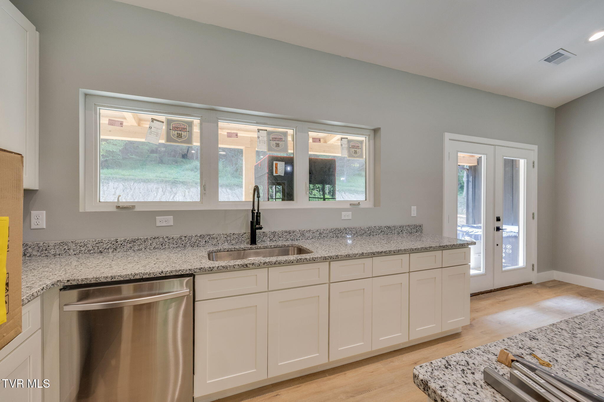 133 Lancaster Road Kingsport, TN 37663 - Photo 13 of 30 013