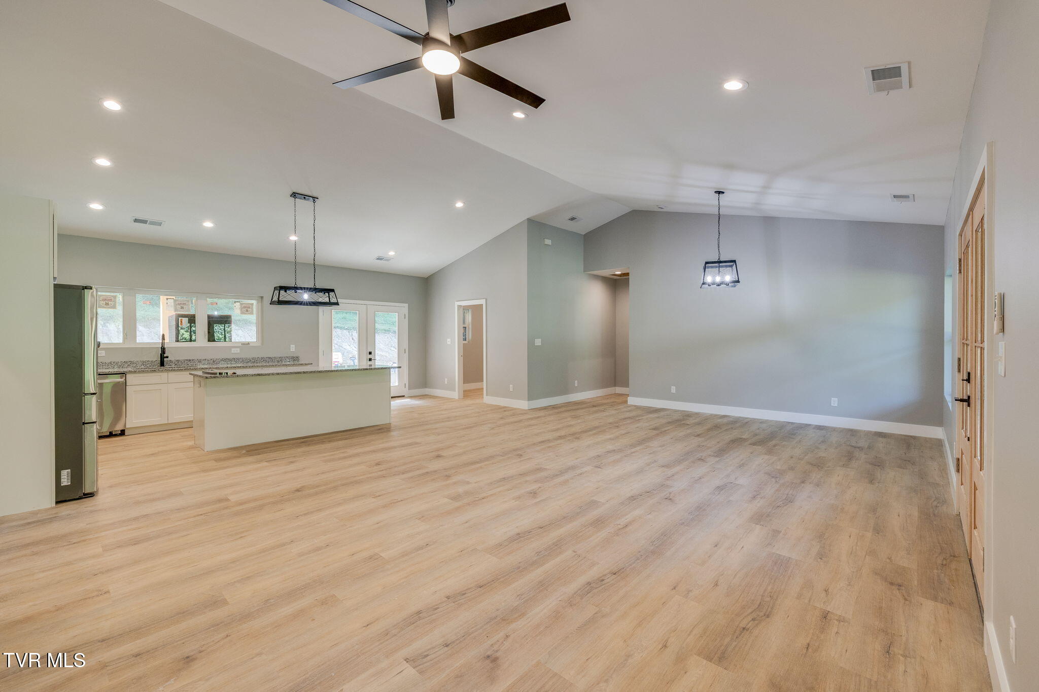 133 Lancaster Road Kingsport, TN 37663 - Photo 7 of 30 007