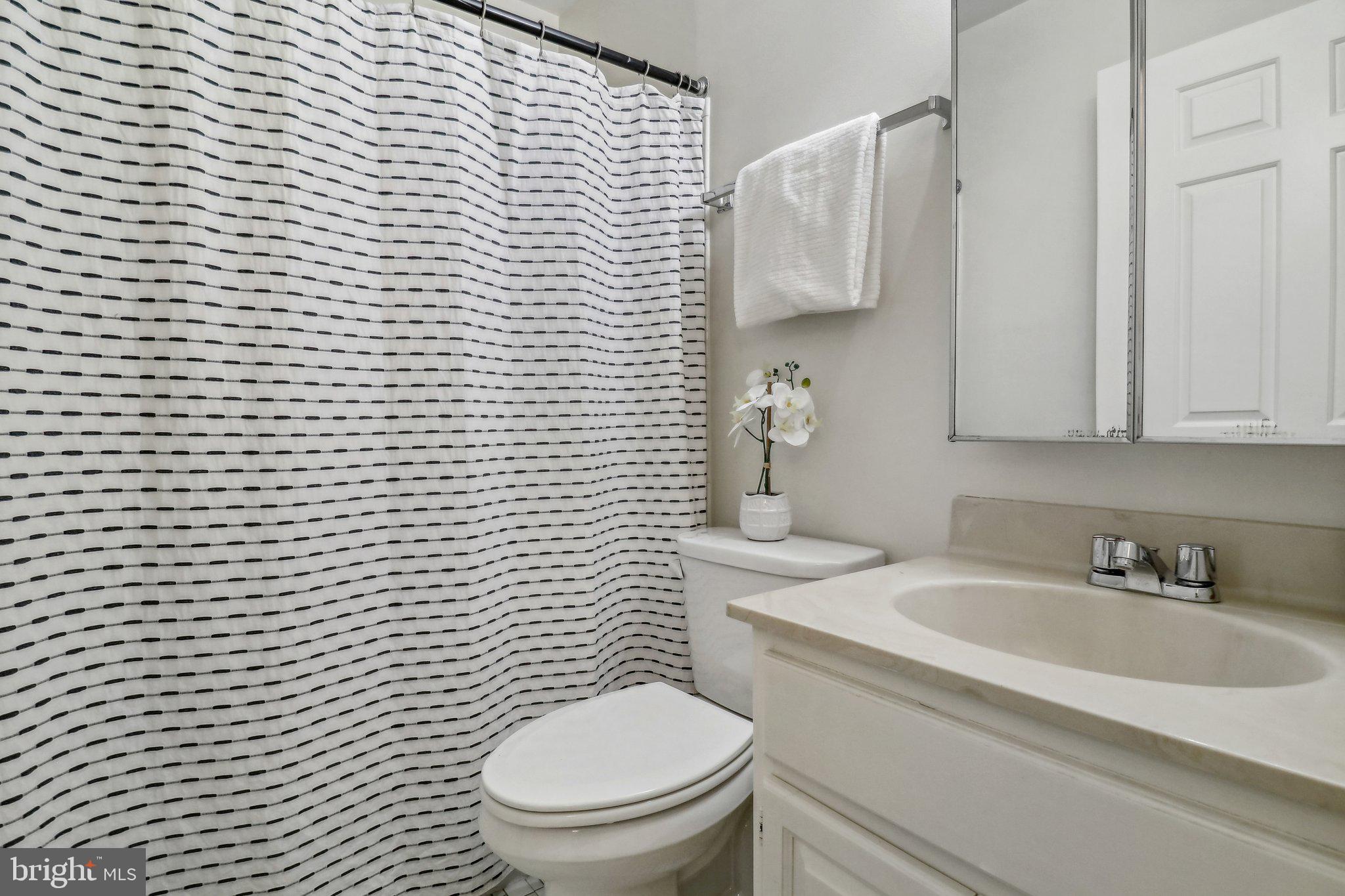 6703 Fairfax Road, Unit 75 Chevy Chase, MD 20815 - Photo 24 of 33 Full Bath