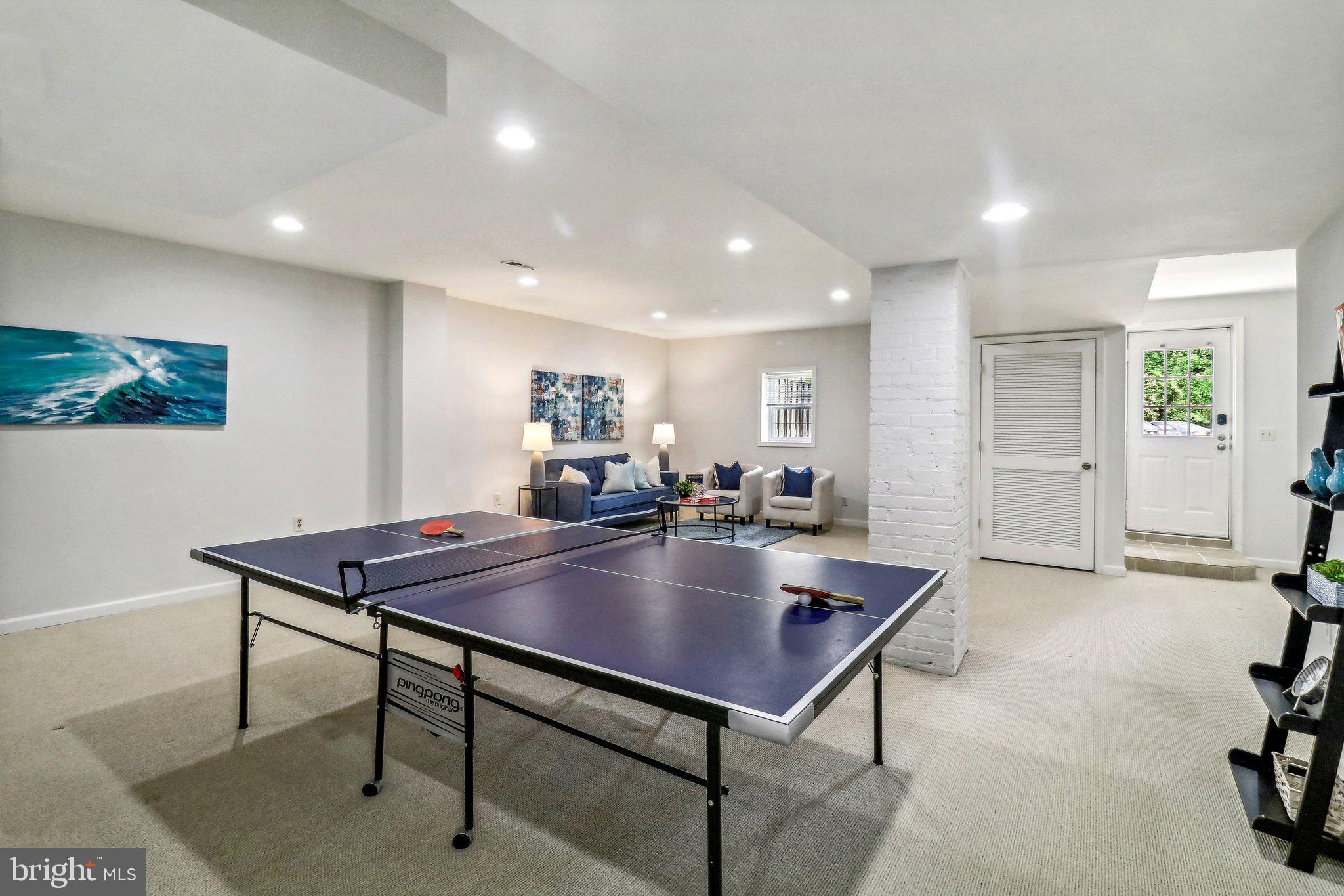 6703 Fairfax Road, Unit 75 Chevy Chase, MD 20815 - Photo 29 of 33 Family Room