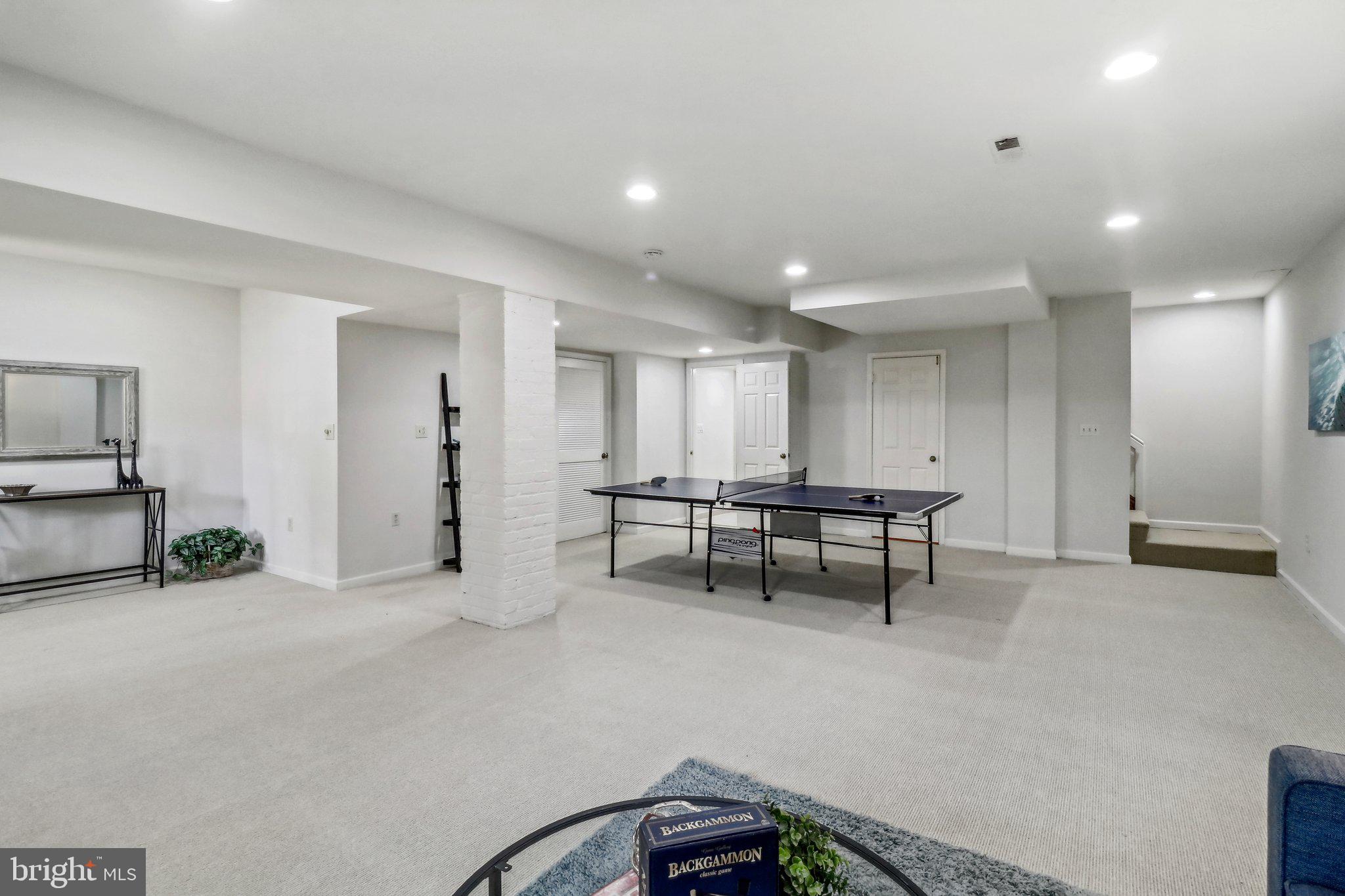 6703 Fairfax Road, Unit 75 Chevy Chase, MD 20815 - Photo 30 of 33 Family Room