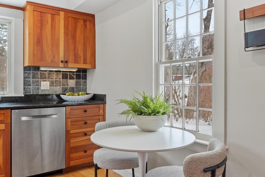 5 Lowell Street, Unit 5 Carlisle, MA 01741 - Photo 11 of 32