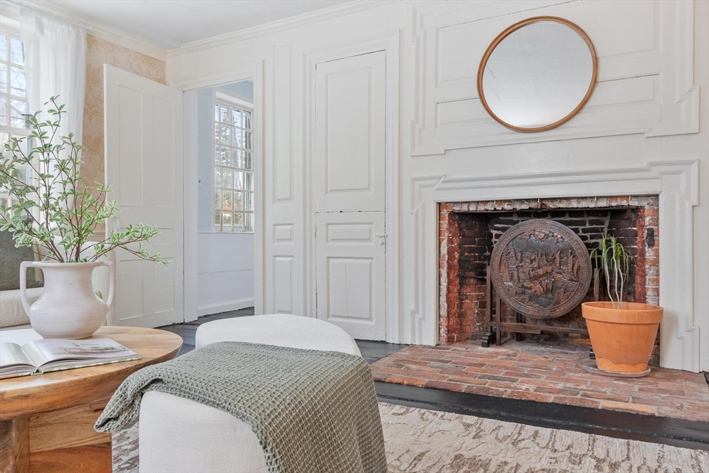 5 Lowell Street, Unit 5 Carlisle, MA 01741 - Photo 4 of 32