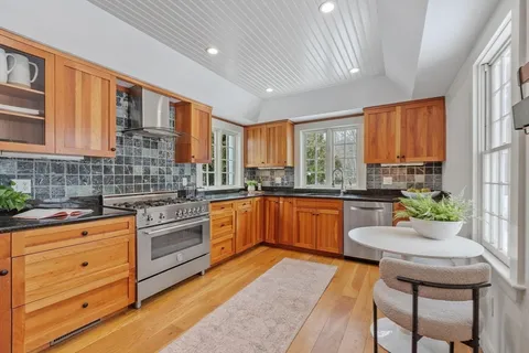 $799,000 | 5 Lowell Street, Unit 5, Carlisle, MA 01741