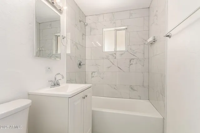 $389,900 | 749 South Lazona Drive, Mesa, AZ 85204