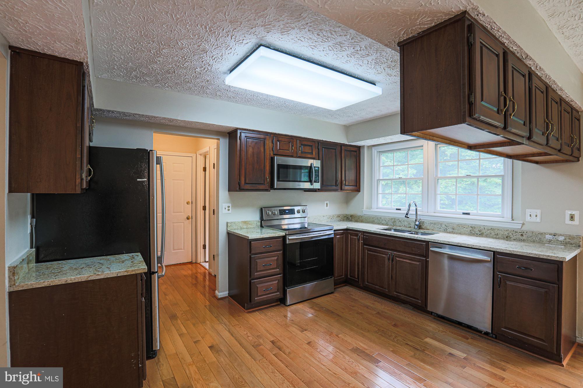 929 Metfield Road Towson, MD 21286 - Photo 14 of 28