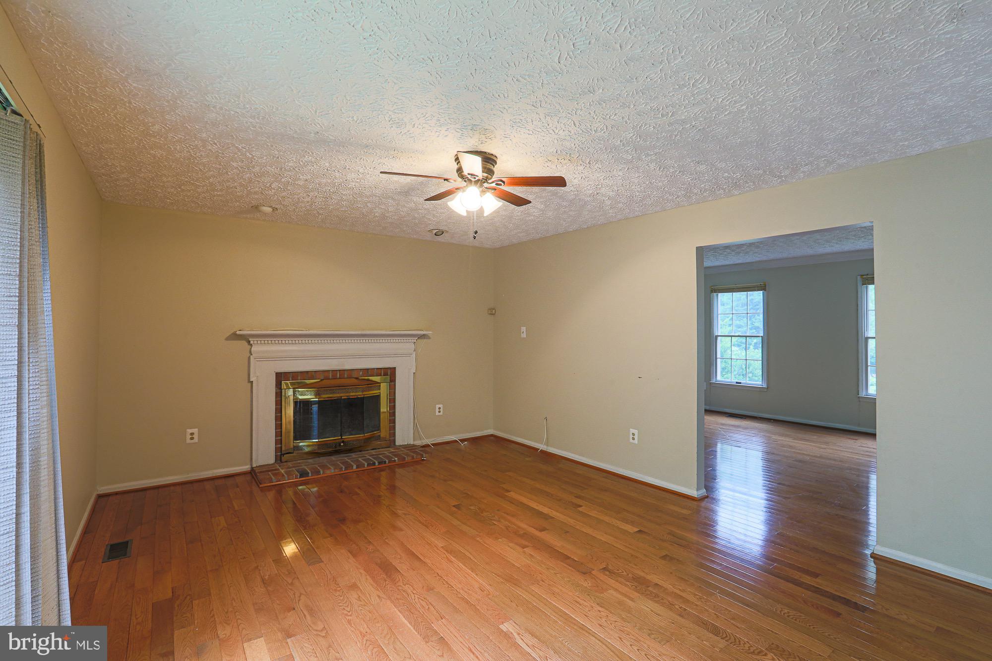 929 Metfield Road Towson, MD 21286 - Photo 8 of 28