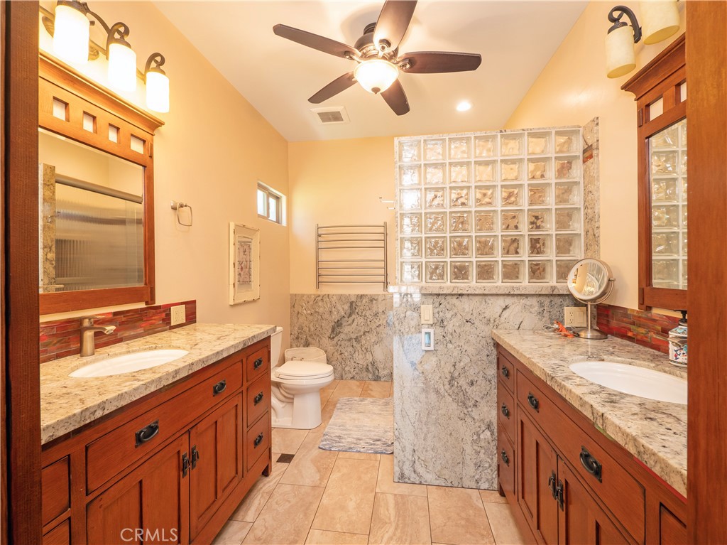 2083 Grace Street Riverside, CA 92504 - Photo 7 of 70