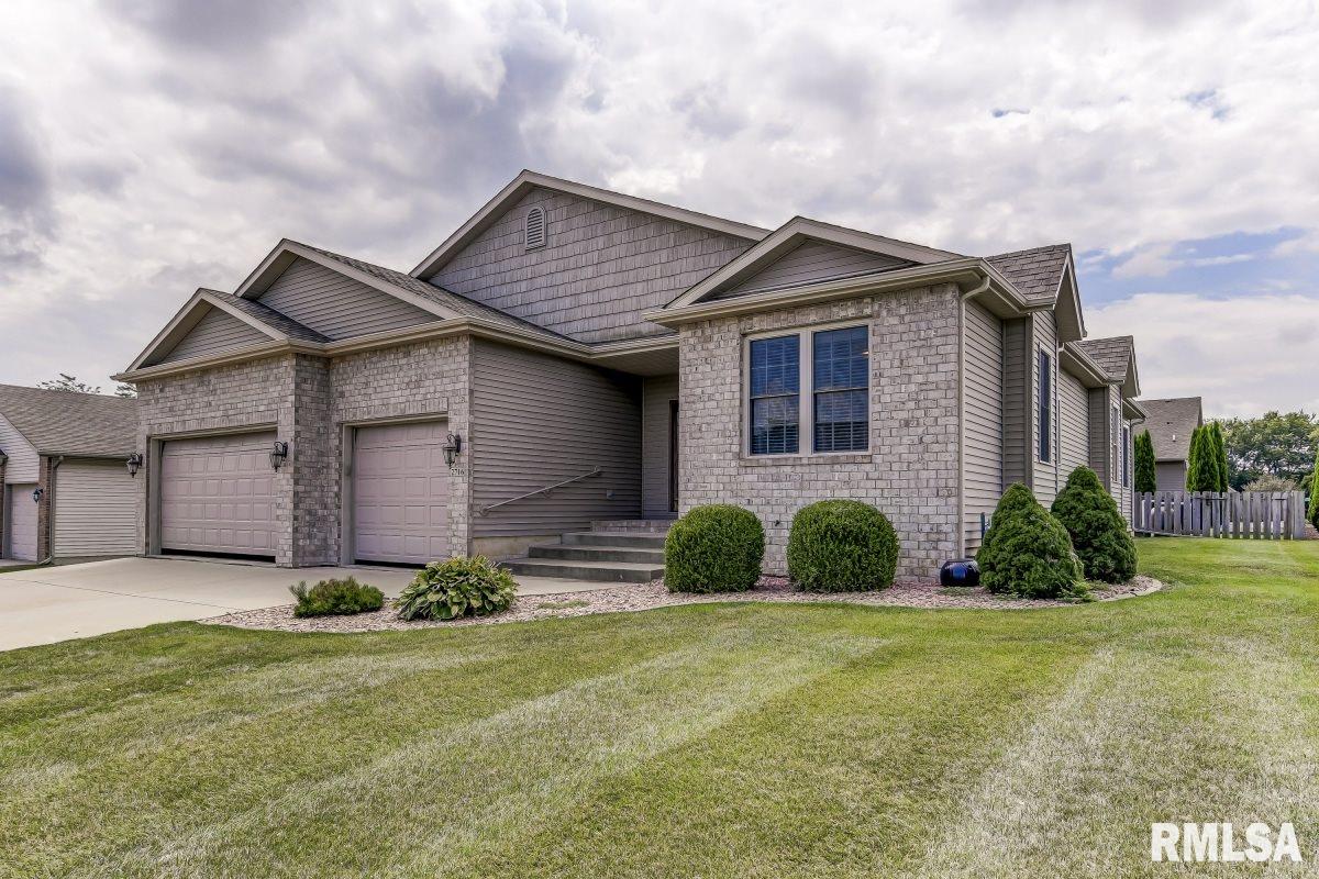2716 Haverhill Road Springfield, IL 62711 - Photo 1 of 30