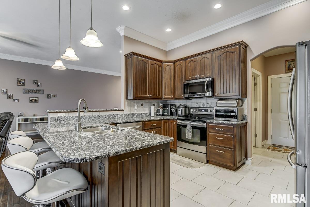 2716 Haverhill Road Springfield, IL 62711 - Photo 11 of 30