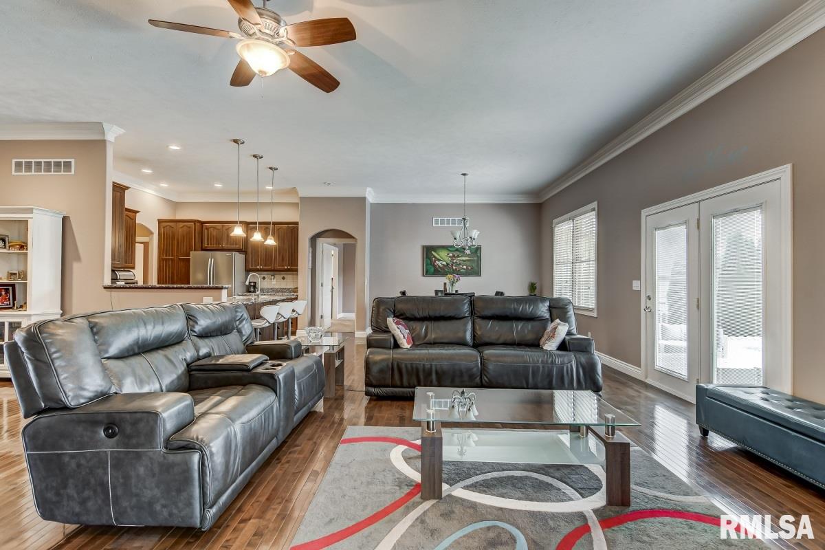 2716 Haverhill Road Springfield, IL 62711 - Photo 6 of 30